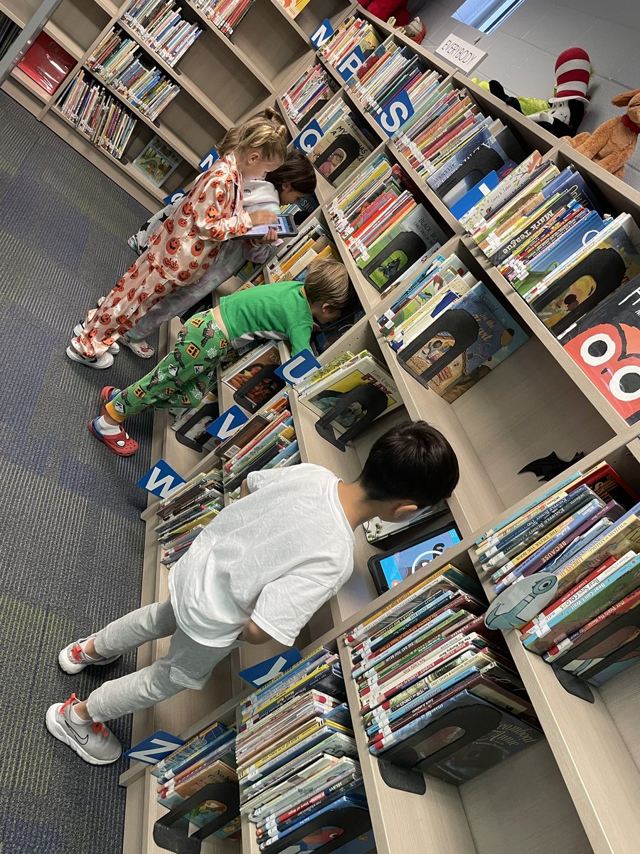Canyon Creek Library tweet media