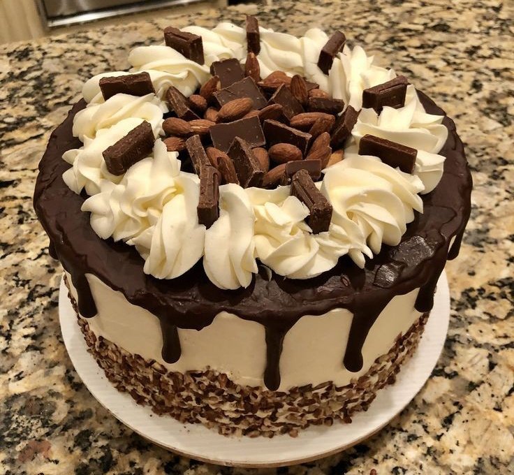 Happy birthday <a href="/rafoo_29/">||Rafia Masood💫||</a> many many happy returns of the day stay blessed and stay happy always 🎂❤️