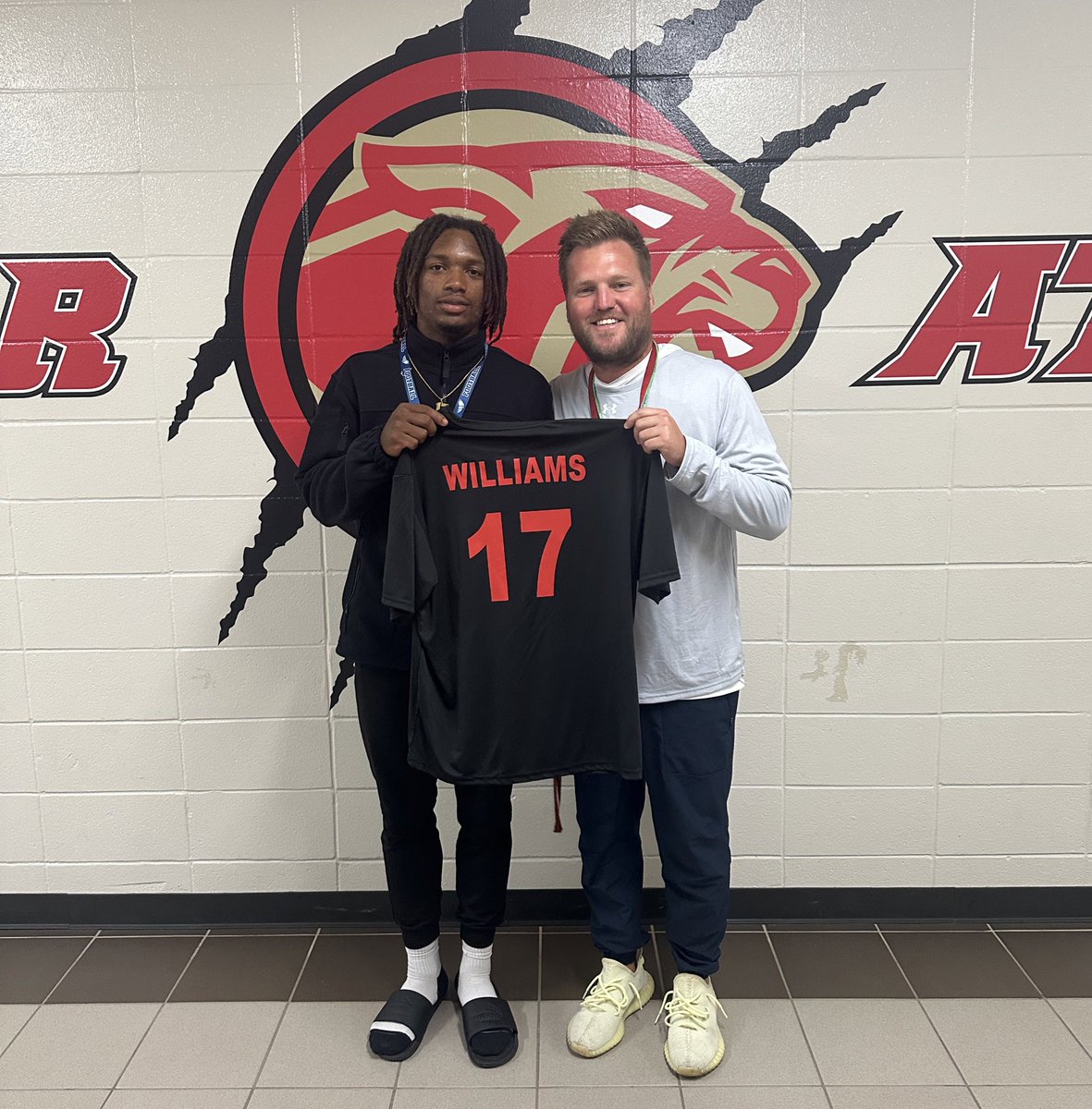 Kendall Hineman tweet media