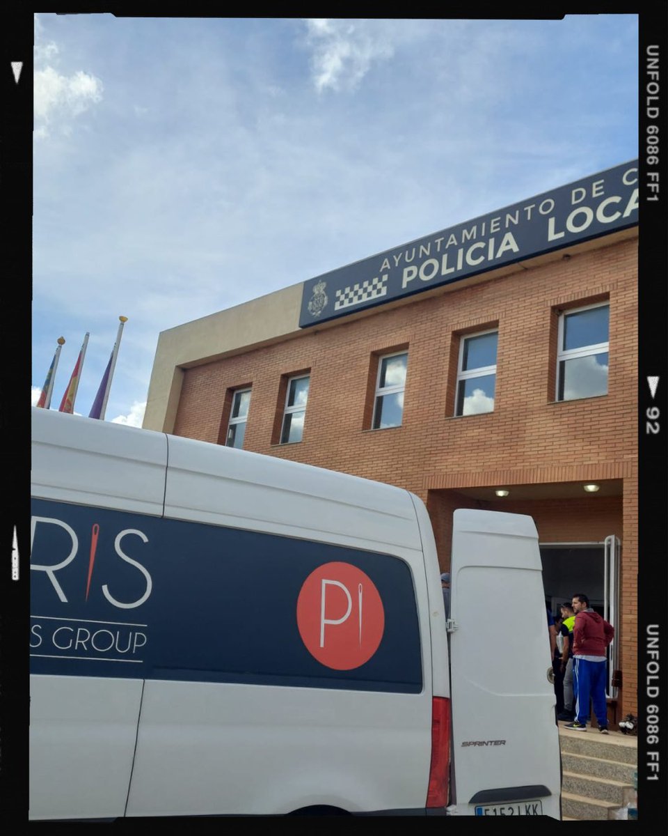 periscostumes's tweet photo. España  con los damnificados por la #Dana en #Valencia . En acción conjunta con el @Aytodealgete  #PerisMadrid ofrece transporte para ayudar en la zona . 
#solidarios #periscostumesgroup #valencia @NoemiGalan https://t.co/AvQ6K3S8m0