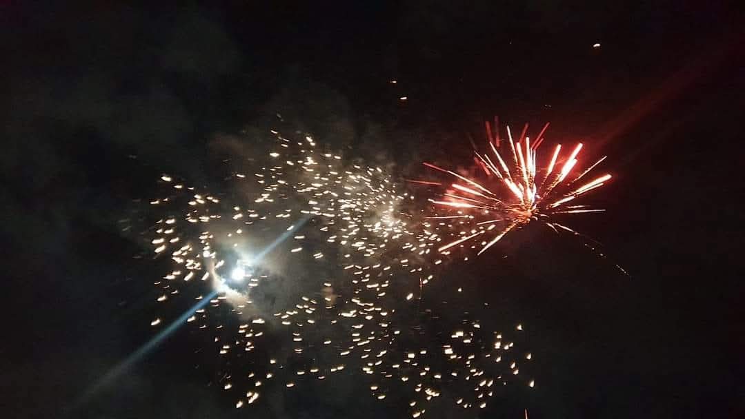 EdaleBonfire's tweet photo. This time tomorrow! 🔥💥

(Great photos from people who enjoyed the bonfire in previous years).

#bonfire #bonfirenight #fireworks #edale #hopevalley #peakdistrict #derbyshire https://t.co/5lYe1JGPKC