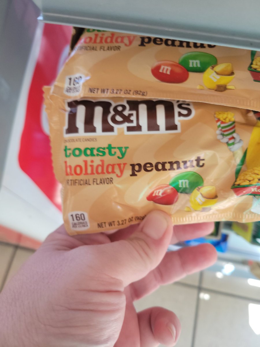BadNHL's tweet photo. @ManAndBone971 found these at turkey hill https://t.co/yIRIovGgmH
