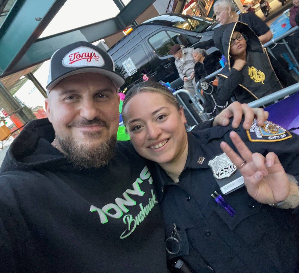 NYPD83Pct's tweet photo. Your 83 Officers were out last night ensuring everyone’s safety during all the Halloween festivities!

Thank you to Tonys @BestPizzaInBK for putting together an amazing event on Knickerbocker. 

&amp; our Commanding Officer ended up finding a future 83 cop! 

Happy Halloween 👻 https://t.co/FhXz6Y6J5C
