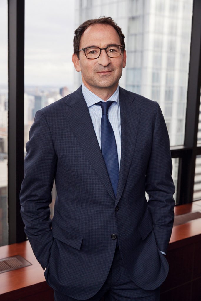 Exec_report's tweet image. #ExecutiveProfile Jonathan D. Gray CEO PRESIDENT/COO Blackstone Group

Net worth: $9.9B

In 1992, Gray joined Blackstone&apos;s mergers, acquisitions &amp;amp; private equity group. By 2011 he became global head of real estate overseeing a portfolio of real estate in the U.S., Europe, &amp;amp; Asia.