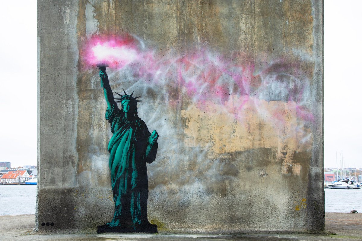…on the "streets" of Stavanger, Norway for this years NuArt Festival👀

"Beneath the paving stones, the beach…"

Photo © All Rights Destroyed

#nuartfestival #usa #election #electionday2024 #presidentialdebate #Presidentialelection #trump #harris #allrightsdestroyed #dotdotdot