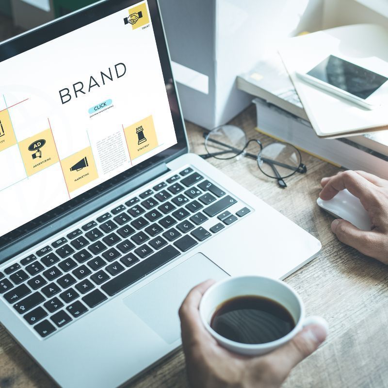 In today’s competitive market, a strong brand identity is essential to stand out and build trust with consumers. From logos and slogans to unique designs, every element of a brand contributes to its identity. Learn more at: buff.ly/4f2W8bO