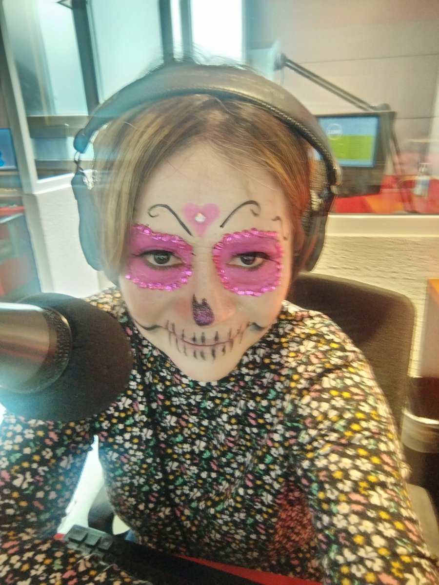 Feliz inicio de mes, ya con toda la actitud, desde las 12 a las 6 de la tarde con el reporte vial en <a href="/889Noticias/">88.9 Noticias</a> <a href="/MixMxOficial/">MIX FM</a> <a href="/radiofelicidad/">Radio Felicidad</a> <a href="/MatchMxFM/">MATCH FM</a> <a href="/AmorEnTuRadio/">AmorFM</a> 🚗📻🎙️🎧
🎃🕯️💀🕯️🎃🕯️💀