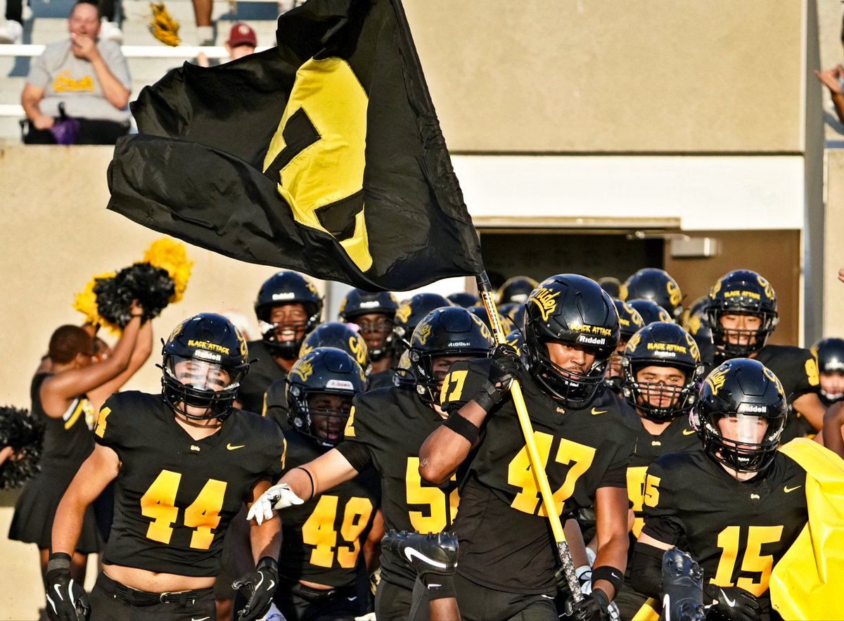 <a href="/IHSAA1/">IHSAA</a> 6A
SECTIONAL 2
SEMIFINAL THREAD:
Snider (7-2) at
Elkhart (8-1)

Livestream via <a href="/IHSAAtv/">Champions Network</a> here:
ihsaatv.org/?B=1490117