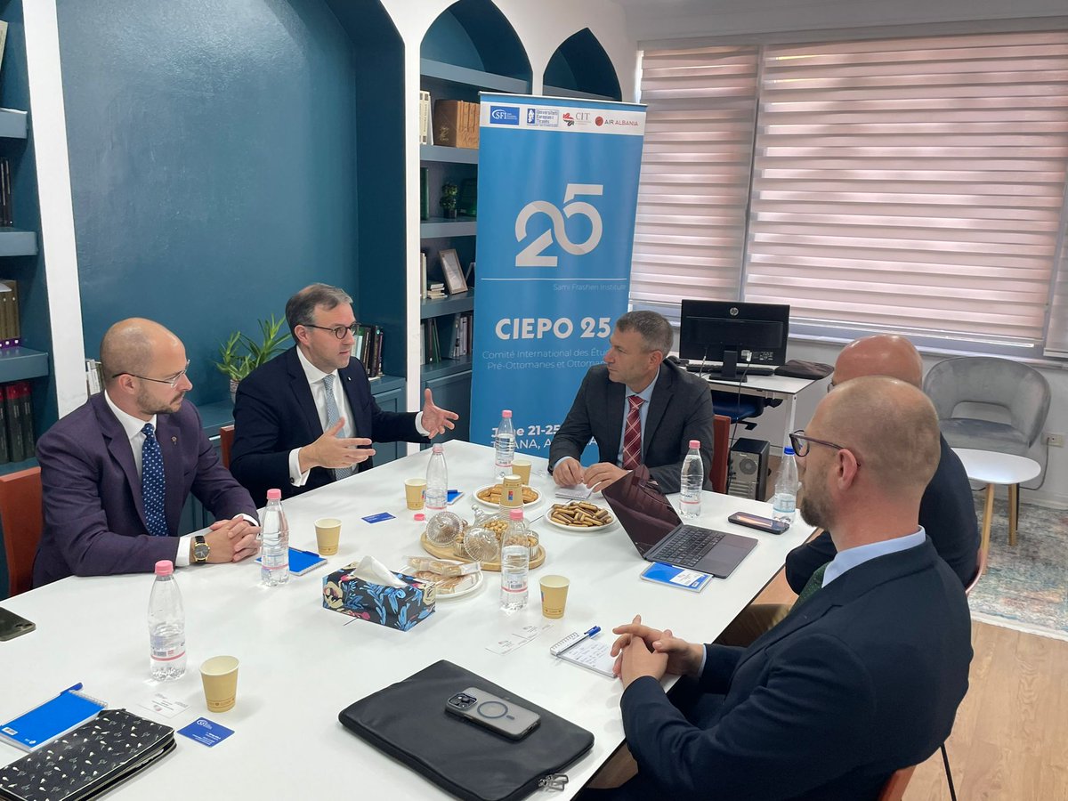 gjpappin's tweet photo. 🇦🇱🇭🇺 Albania has long been one of the pivot points of the Western Balkans—& is firmly on its EU accession path, with Hungary’s support!

It was a delight to meet the @realapcenter’s leadership (@EdithHarxhi & @diana_mjeshtri), as well as that of @IspFrasheri; and @albert_rakipi of the Albanian Institute for International Affairs.

Thank you for the warm welcome!