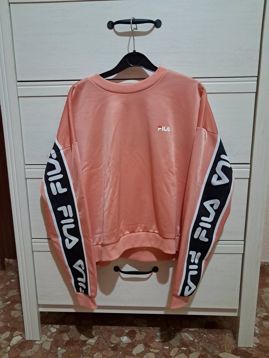 Vendoenvinted's tweet photo. Sudadera FILA rosegold 
Talla S
NUEVA 😻 #vinted #rosegold #FILA @vinted @FILA
https://t.co/EVyWxra0vj https://t.co/BRqoWy0Kbk