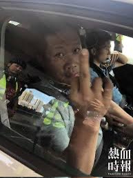 KS_Y2019's tweet photo. 天上繁星 #hkpolice https://t.co/9s0iXVce0g