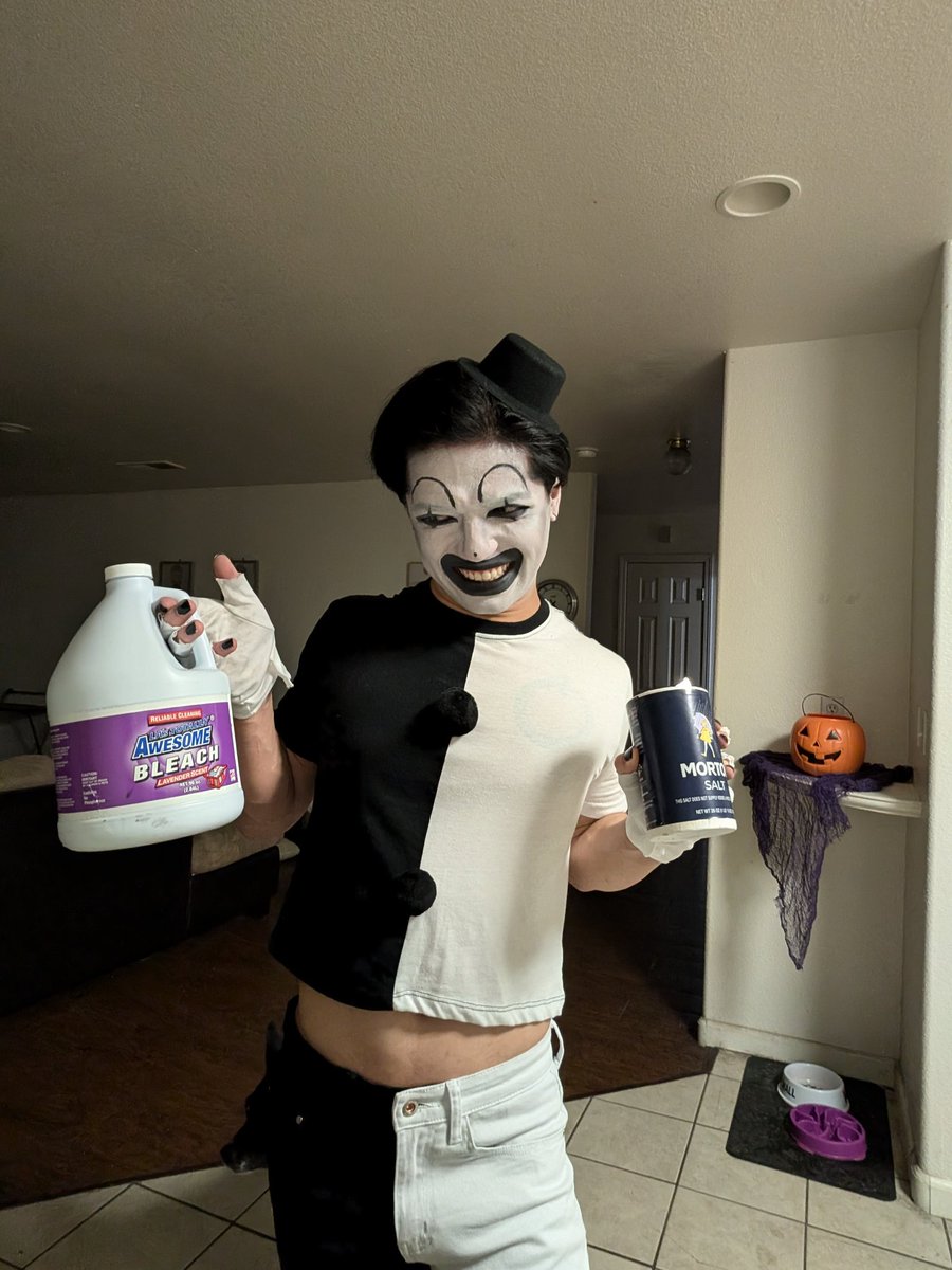 Malixys's tweet photo. Casual Art for Halloween 
#Terrifier #Terrifier3 #ArtTheClown #Halloween https://t.co/Qy1WfmaZry