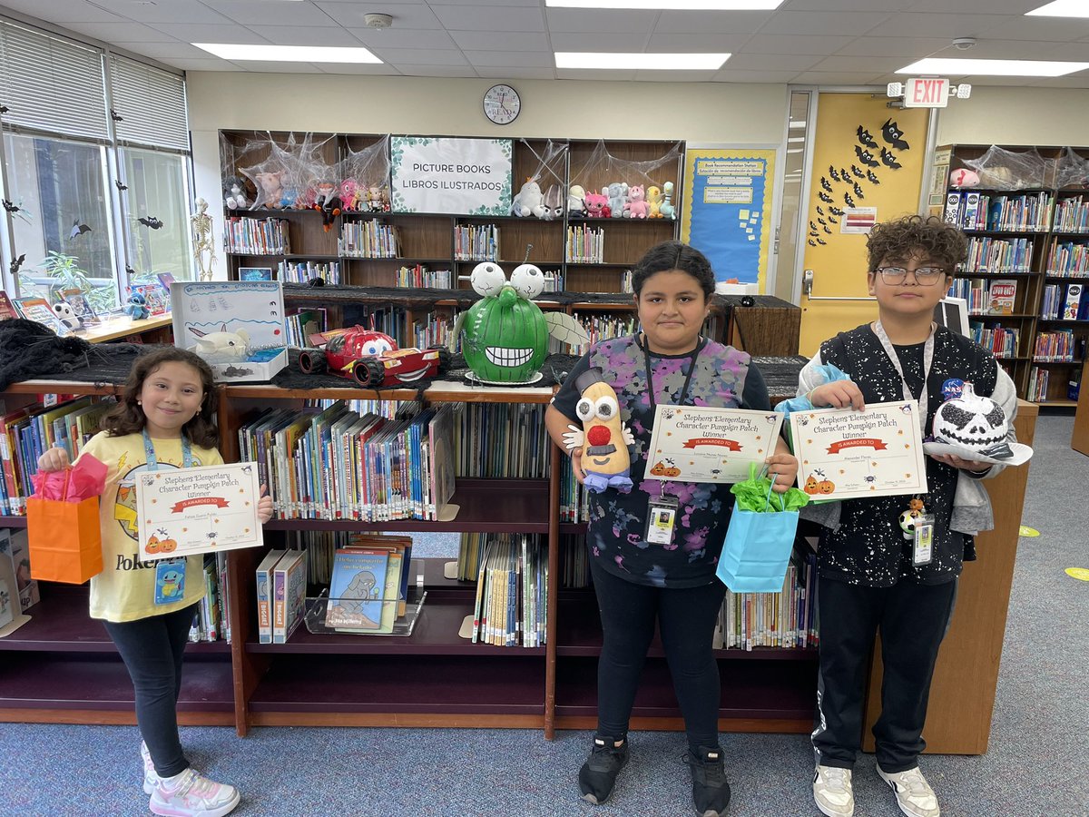 LibraryStephens's tweet photo. Drumroll, please! 🥁 Our Character Pumpkin Patch contest winners have outdone themselves with their creative masterpieces! Let’s give them a round of applause! 👏 #AldineConnected @AldineISD @aldinelibraries @StephensES_AISD https://t.co/TSSul4NCKV
