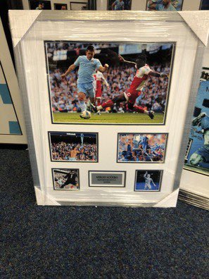 EvansAevans1286's tweet photo. 💙🔥💙🔥free draw 🔥💙

If City beat Bournemouth  by 3 goals or more  tomorrow I will choose 1 winner for either a haaland or Aguero frame or a treble winners/Maine rd canvas 💙 entries must be in before kick off, 
Just :- 
Retweet 🔄
Follow ▶️ 
Retweet my pinned tweet 🔄 https://t.co/Bl6YQBDOYx