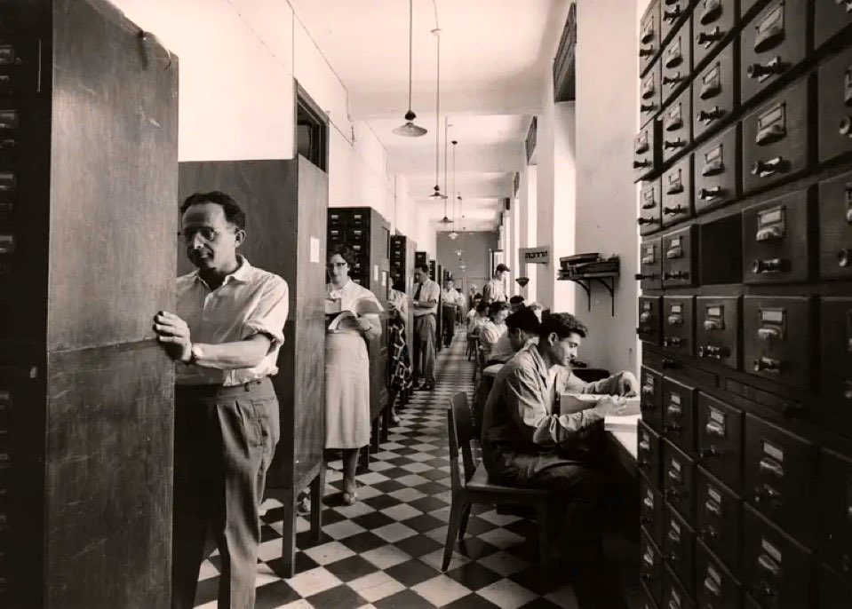 bookhist's tweet photo. Between May 1948 and the end of February 1949, the staff of the National Library of Israel and the Hebrew University of Jerusalem confiscated over 30,000 books and manuscripts that had been left behind by the Palestinian residents of western Jerusalem. https://t.co/G0VVuqG1qj