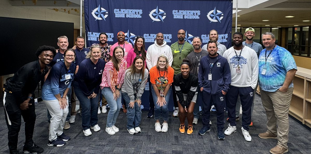 CoachD28_BU's tweet photo. For all my colleagues:
Have a fantastic #TXHSCoachesDay! Thank you to our CABC for making us feel appreciated with a luncheon!
CHigh Coaches-Keep making a difference! #ImpactInfluenceInspire #RangerPride #LetsRide #HWPO #ChasingElite https://t.co/TqtNzmI9fy
