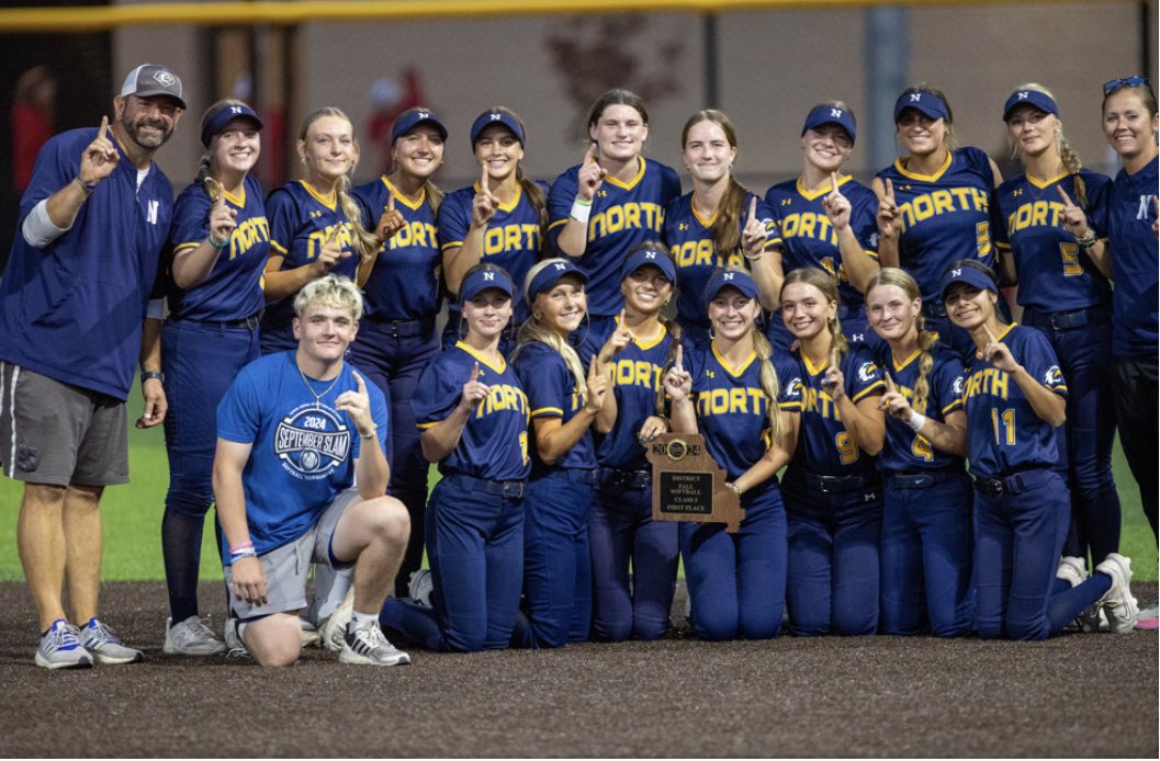 AdelynFrench's tweet photo. Thank you Liberty North Softball from the bottom of heart for letting me be apart of this special program. I am so lucky to have worn North across my chest these past 4 years. #7 out 🫶🏻 @LNEagleSoftball @Coach_Boman https://t.co/qK8XoPo9oT