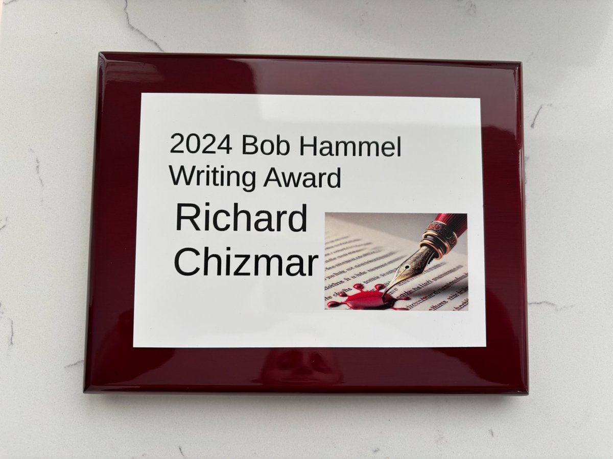 mjkoryta's tweet image. Honored to present @RichardChizmar with the first annual Bob Hammel Writing Award tomorrow @BloomBookFest They share humility and a true love of the craft. A little background about Bob Hammel here: michaelkoryta.com/meet-bob-hamme…