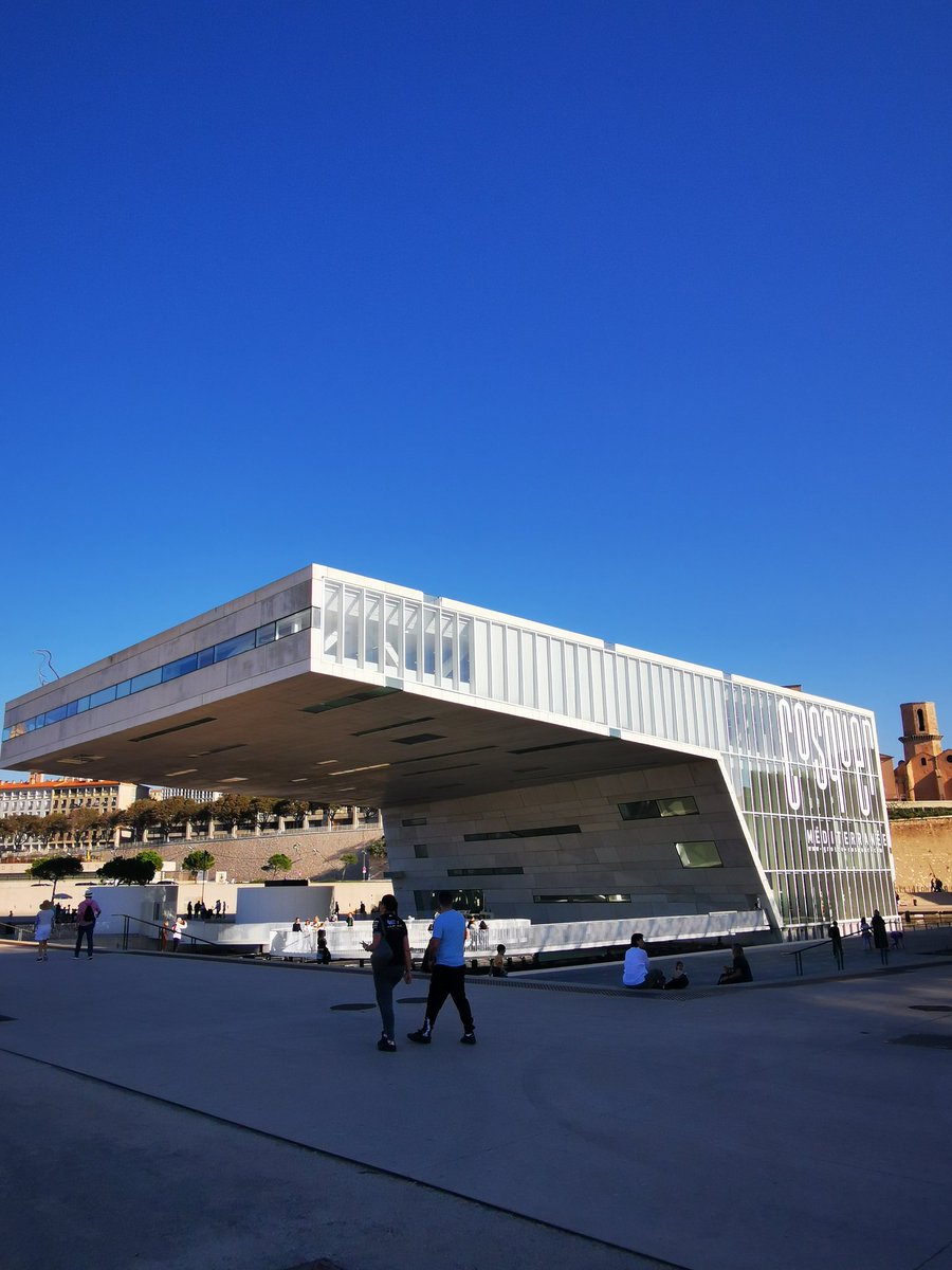 fredsacco's tweet photo. Aujourd'hui, nous avons profité du beau temps venir en famille à Marseille, pour manger en terrasse et pour visiter la #GrotteCosquer.
Merci @RenaudMuselier et @MaRegionSud pour avoir pousser ce projet. Non seulement la découverte était extraordinaire en elle-même mais ce musée est magnifique, bravo 👏