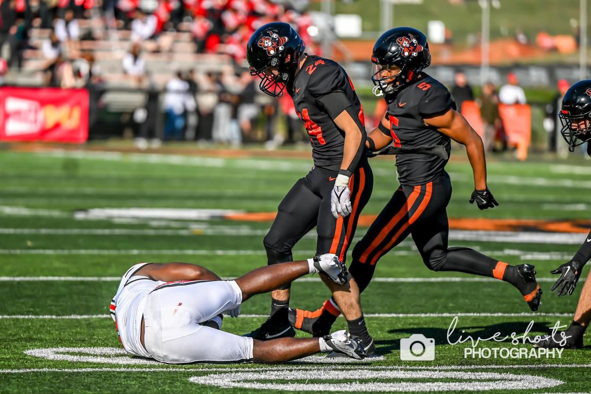 Tyler Hackenbracht (@tylerhackenbra1) on Twitter photo Tyler Hackenbracht #24 Season highlights(short). Team Captain with 87 tackles, 3 pbu’s, 1 interception and 1 forced fumble.
hudl.com/v/2QcqrP
<a href="/CoachTMcGuire1/">Travis Mcguire</a> <a href="/hackenbracht/">Dan Hackenbracht</a> <a href="/CoachNMoore/">Nate Moore</a> <a href="/SpencerLeno/">Spencer Leno</a> <a href="/MTigerFB/">Massillon Football</a> Tyler Hackenbracht #24 Season highlights(short). Team Captain with 87 tackles, 3 pbu’s, 1 interception and 1 forced fumble.
hudl.com/v/2QcqrP
<a href="/CoachTMcGuire1/">Travis Mcguire</a> <a href="/hackenbracht/">Dan Hackenbracht</a> <a href="/CoachNMoore/">Nate Moore</a> <a href="/SpencerLeno/">Spencer Leno</a> <a href="/MTigerFB/">Massillon Football</a>