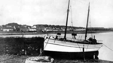 tourscotland's tweet photo. Tour #Scotland travel video Blog of old photography of #Garlieston, #Dumfries and #Galloway. During the Second World War the village became part of the top secret Mulberry Harbour project. Have Virtual ancestry, genealogy family history visit https://t.co/zex6Fr6XoV https://t.co/MTknNaKwQY