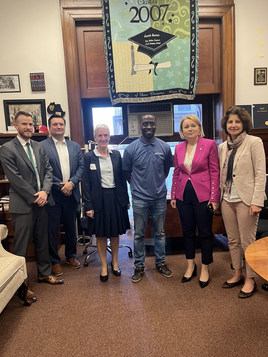 AudraPlepyte (@audraplepyte) on Twitter photo Back in #Pennsylvania this time w/ 🇪🇺 & 🇬🇷 colleagues to learn about people’s expectations before US elections
Foreign policy, defense & security, business opportunities btw #Penn & #Lithuania #EU was on our agenda w/ <a href="/RepBrianFitz/">Rep. Brian Fitzpatrick 🇺🇸</a> <a href="/SenatorKristin/">Senator Kristin Phillips-Hill</a> <a href="/PhiladelphiaGov/">City of Philadelphia</a> <a href="/AmberBenzon/">Amber Benzon</a> Back in #Pennsylvania this time w/ 🇪🇺 & 🇬🇷 colleagues to learn about people’s expectations before US elections
Foreign policy, defense & security, business opportunities btw #Penn & #Lithuania #EU was on our agenda w/ <a href="/RepBrianFitz/">Rep. Brian Fitzpatrick 🇺🇸</a> <a href="/SenatorKristin/">Senator Kristin Phillips-Hill</a> <a href="/PhiladelphiaGov/">City of Philadelphia</a> <a href="/AmberBenzon/">Amber Benzon</a>
