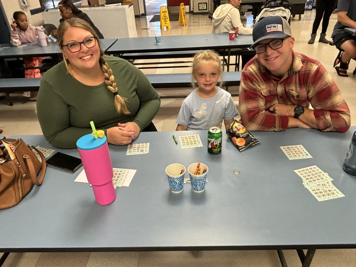 We had a great turnout at our Stuart Mesa Bingo Night put on by the PTO! Thank you parents for coming out with your kids for a fun family evening.