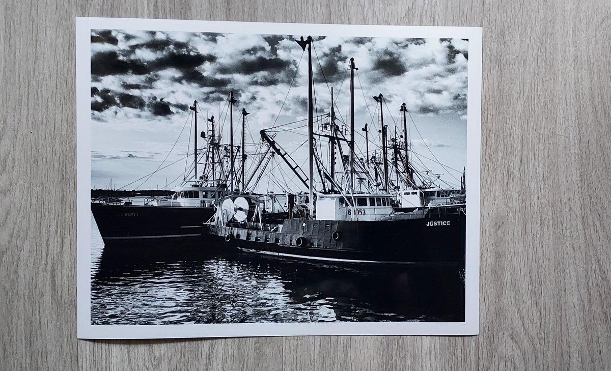 JersyStylePhoto's tweet photo. Liberty and Justice. Shot this in August 2023 in New Bedford, Massachusetts, just made a print, via @mpix. I should have went bigger. #Photography #makeprints https://t.co/1KQPfNhxuQ