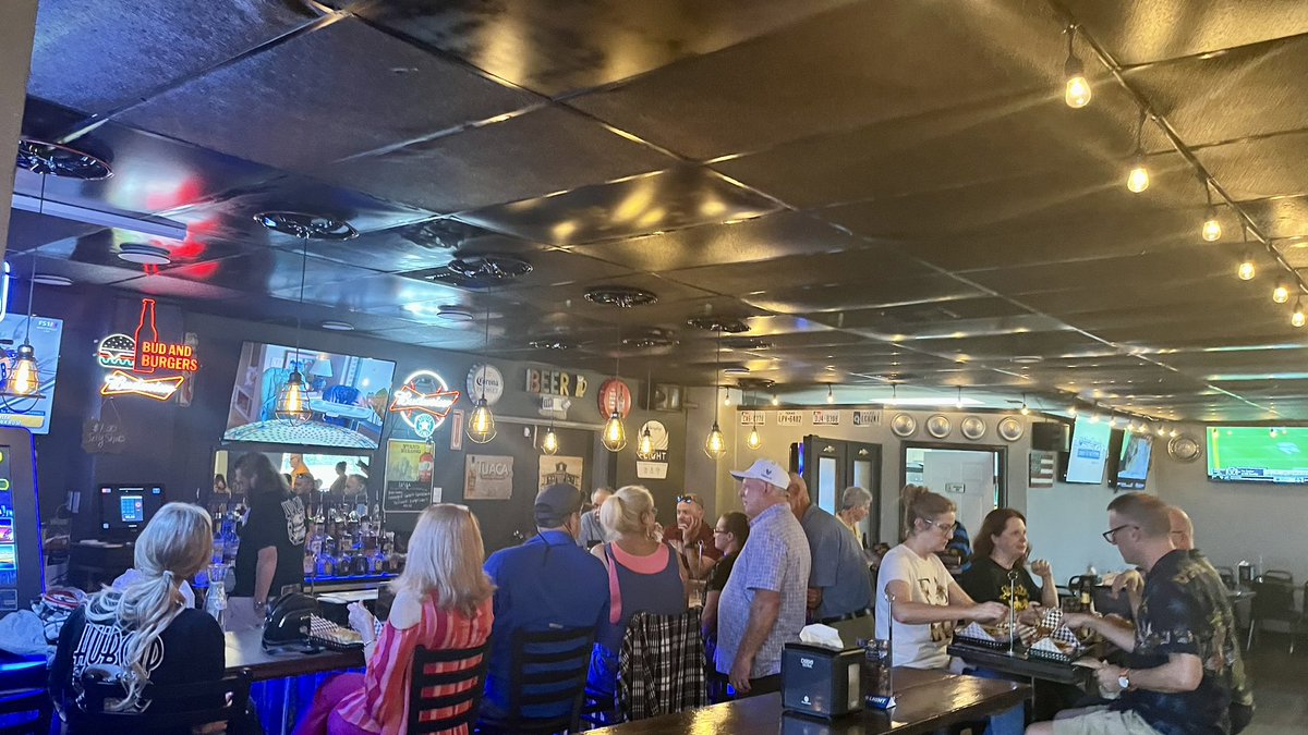 Hubcap - Santa Fe, Tx location. Burgers, Fries, Booze and Rock &amp; Roll