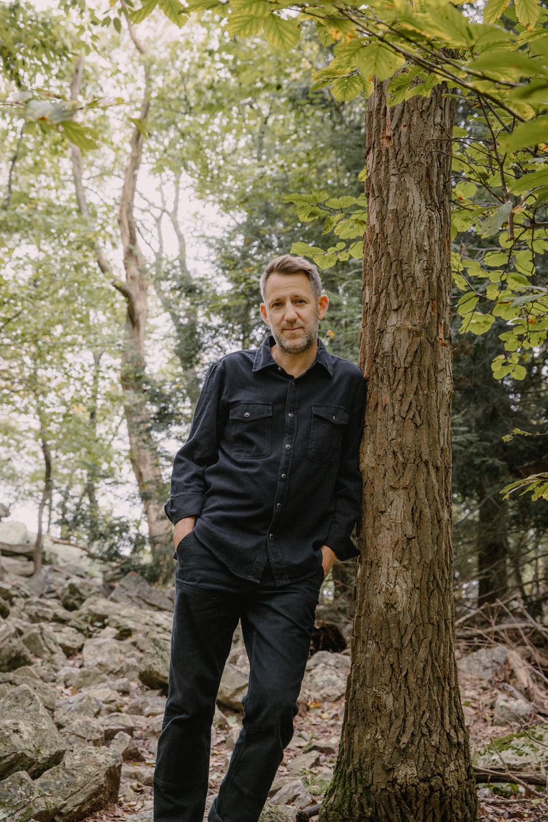 Congrats. You did it. Older and Free has been out for one week. You have earned one photo titled “Earnest dad leans against a tree” 😂

Seriously though, thanks for listening. Means the world to me. ✨

denisonwitmer.lnk.to/olderandfree
