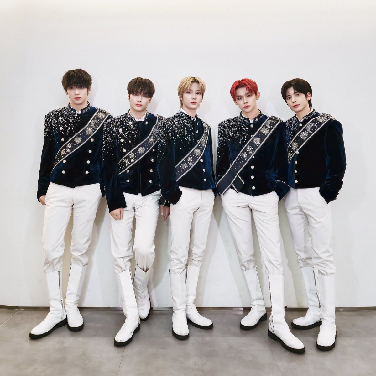 Good morning MOAs‼️
If you see this post, please kindly reply below or qrt

⬇️⬇️⬇️

I vote for #tomorrowxtogether at #2024MAMAVote