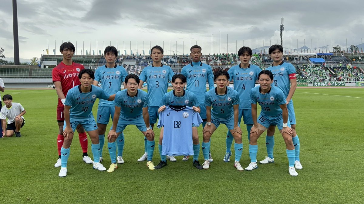 山梨学院高校 支給ウインドピステ XO アシックス 高校サッカー 山梨学院高校 支給ウインドピステ XO アシックス 高校サッカー