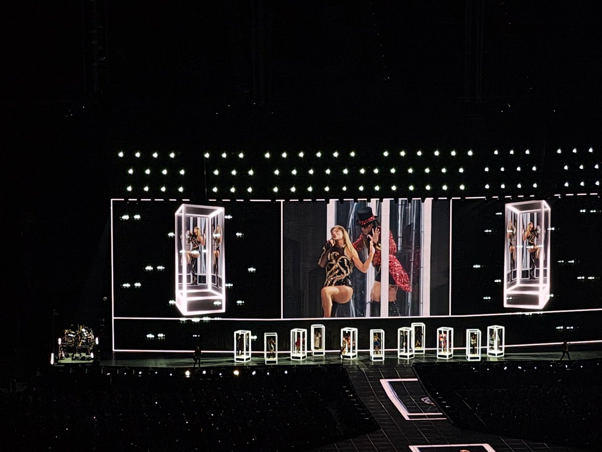 ✨molls❤️‍🔥 tweet media