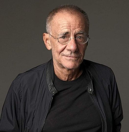 pierpi13's tweet image. Non vale la pena trascorrere il tempo discutendo su ogni cosa. Sto imparando a non reagire a tutto ciò che mi dà fastidio. Sto imparando che non ho bisogno di ferire chi mi fa del male. A volte il massimo segno di maturità è allontanarsi. Sto imparando che l’energia che spendo