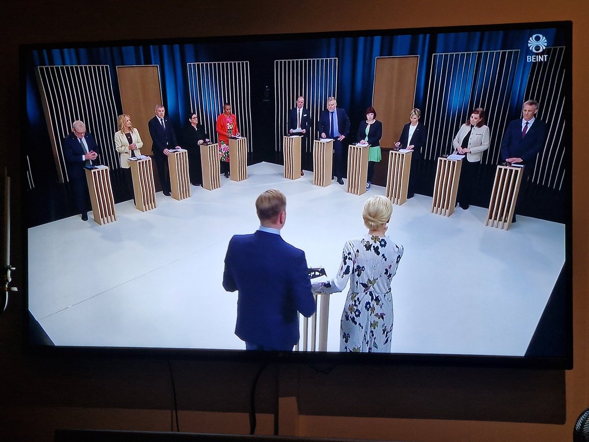 Eru ekki til stólar á RÚV?