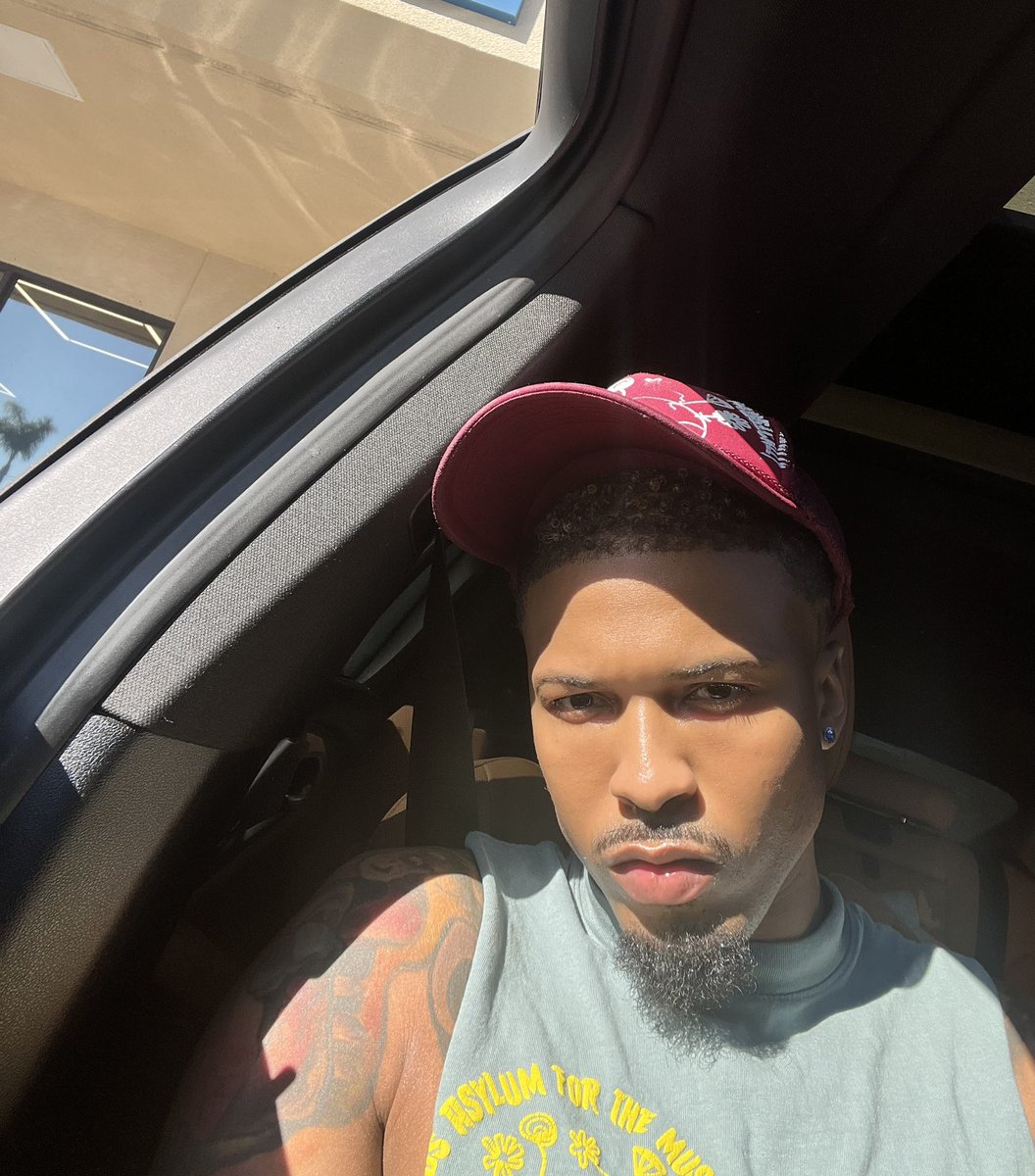 AugustAlsina's tweet photo. Complexion Master still winning the race!! Skin on 1st 🥇 Place! ✨ 

https://t.co/vtW7bTaqkY https://t.co/wUuLz45ghL