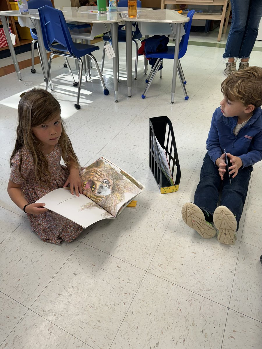 mrsdeltinsclass's tweet photo. Reading independently in our reading spot! #fhleads https://t.co/EBPsnPtiJS