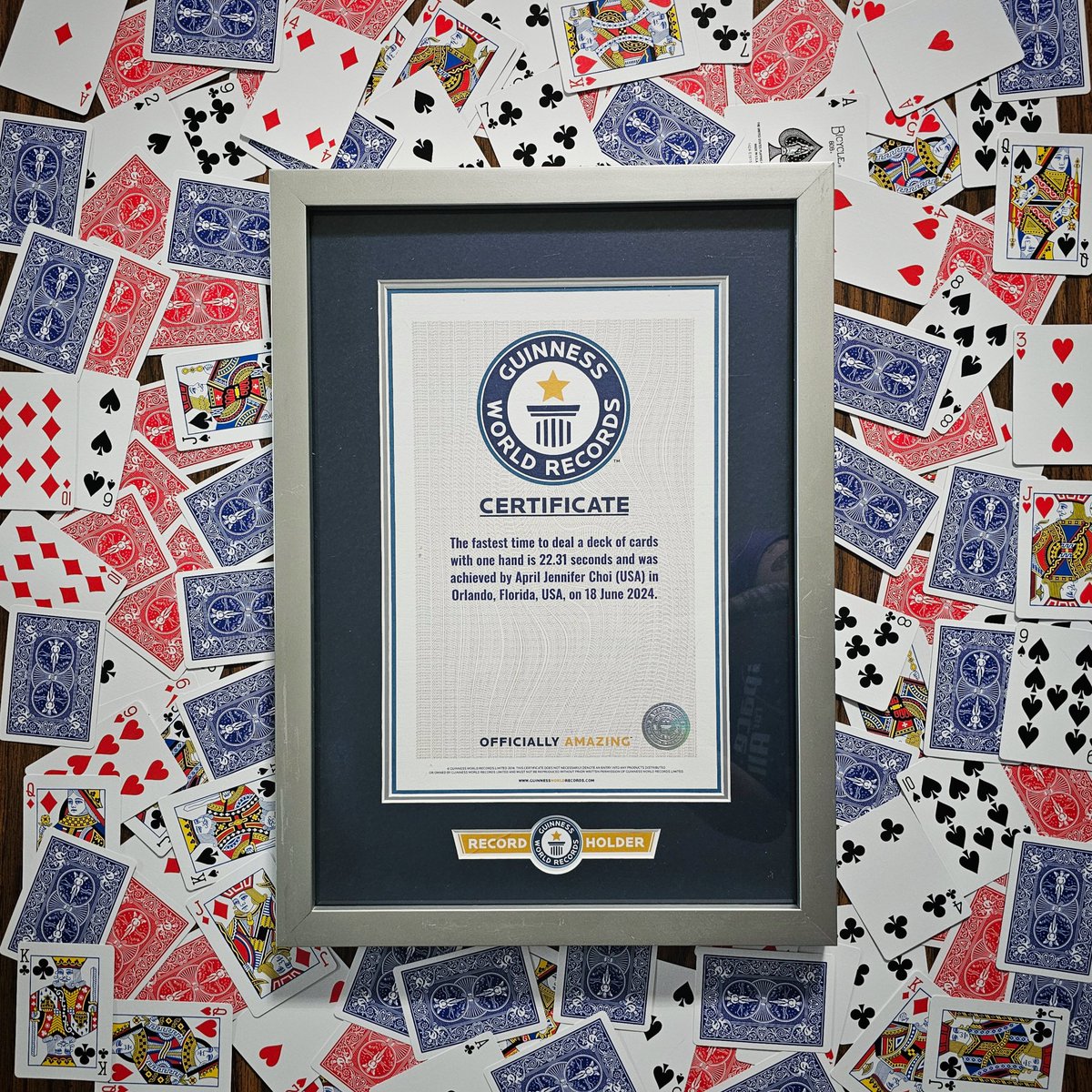 AprilJennChoi's tweet photo. My latest Guinness World Record Certificate is here!
Fastest time to deal a deck of cards one-handed 😎
Many thanks to Orlando Science Center for hosting! https://t.co/o4K16WefbO