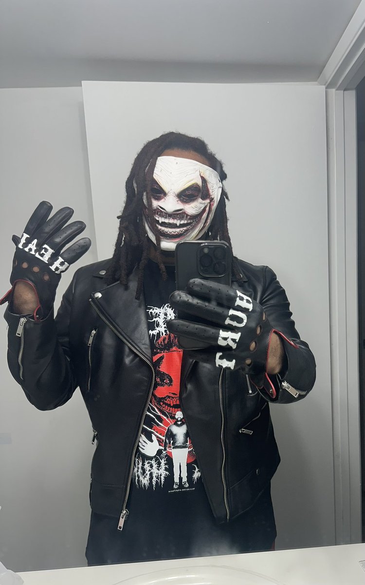 Remybeme's tweet photo. #halloween2024 #thefiend #wwe https://t.co/t25eJyVDC8