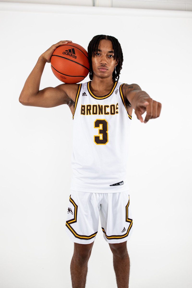 Let’s get it! 3️⃣ more days!

#BroncosReign | #ALLIN | <a href="/ejryans7/">Elijah “EJ” Ryans</a>