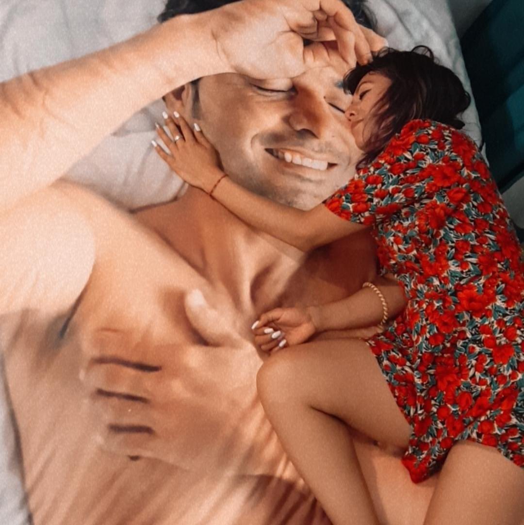 Aleedb_'s tweet photo. @CHAYANNEMUSIC Estamos listas en México 🇲🇽. Aunque se agotaron los lugares con acceso al M&amp;G te vamos a acompañar en esta gira! Ojalá reactivaras tus membresías para poder tener la oportunidad de verte más de cerca. Te queremos 😍😍😍 https://t.co/BCwlMu0Lx6