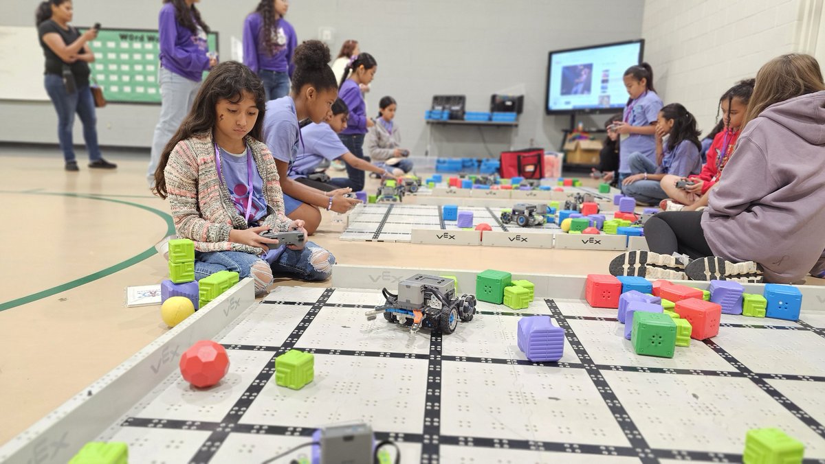 Mrs_Cortez12's tweet image. Our Girls & Gears: #GirlPowered Workshop @STAGinPG hit a high-energy level at the robot driving station with a game of Hungry Hungry Hippo! Led by our LadyBots: Kimberly, Jacky and Amy, girls from @dallasschools tackled the challenge with enthusiasm and skill, maneuvering robots…