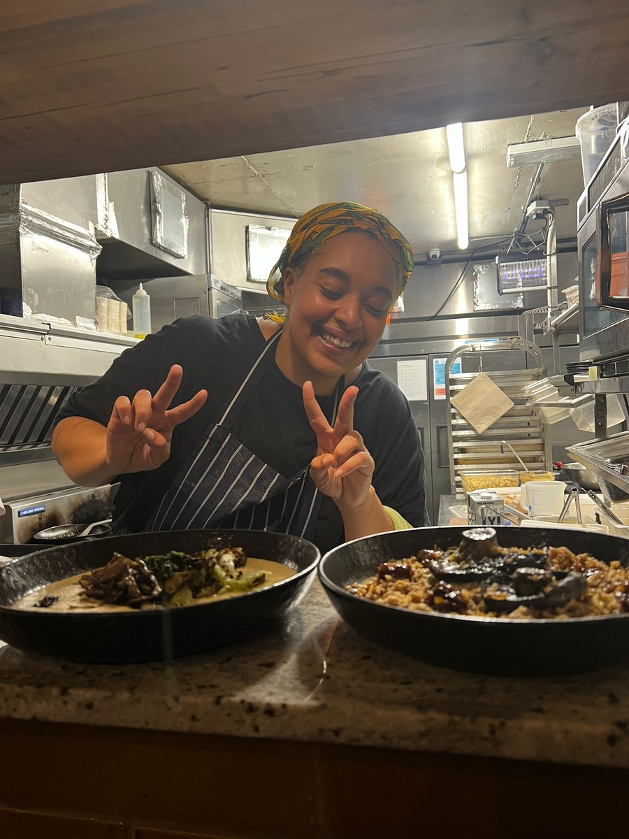 Safiya Robinson tweet media