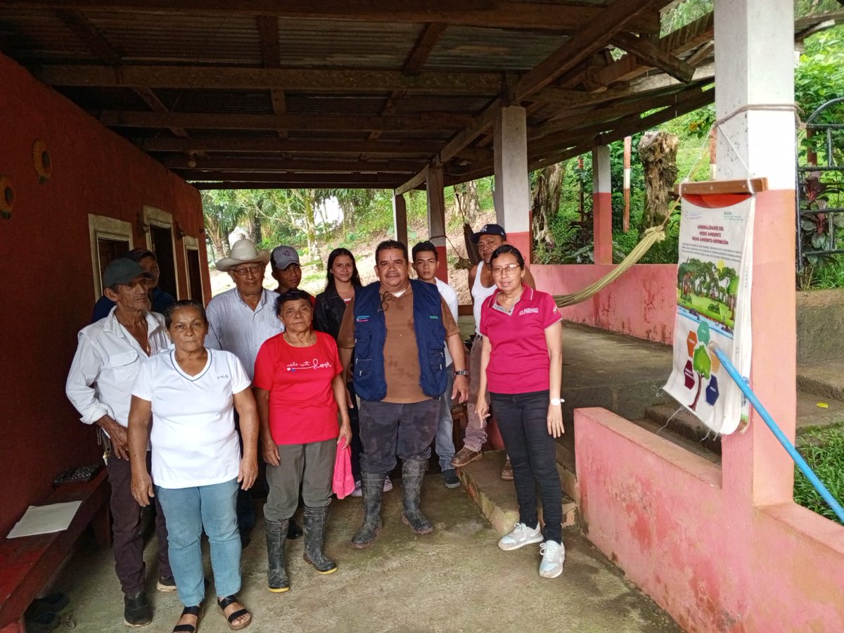 MarenaNicaragua's tweet photo. La delegación territorial del #MARENA en el municipio de La Libertad, Chontales, realizó encuentro sobre prácticas de restauración ambiental con protagonistas de la comunidad Cerro Margarita.
#GEF5
#AmorAlaMadreTierra
#Biodiversidad https://t.co/cbXQjb8U4g