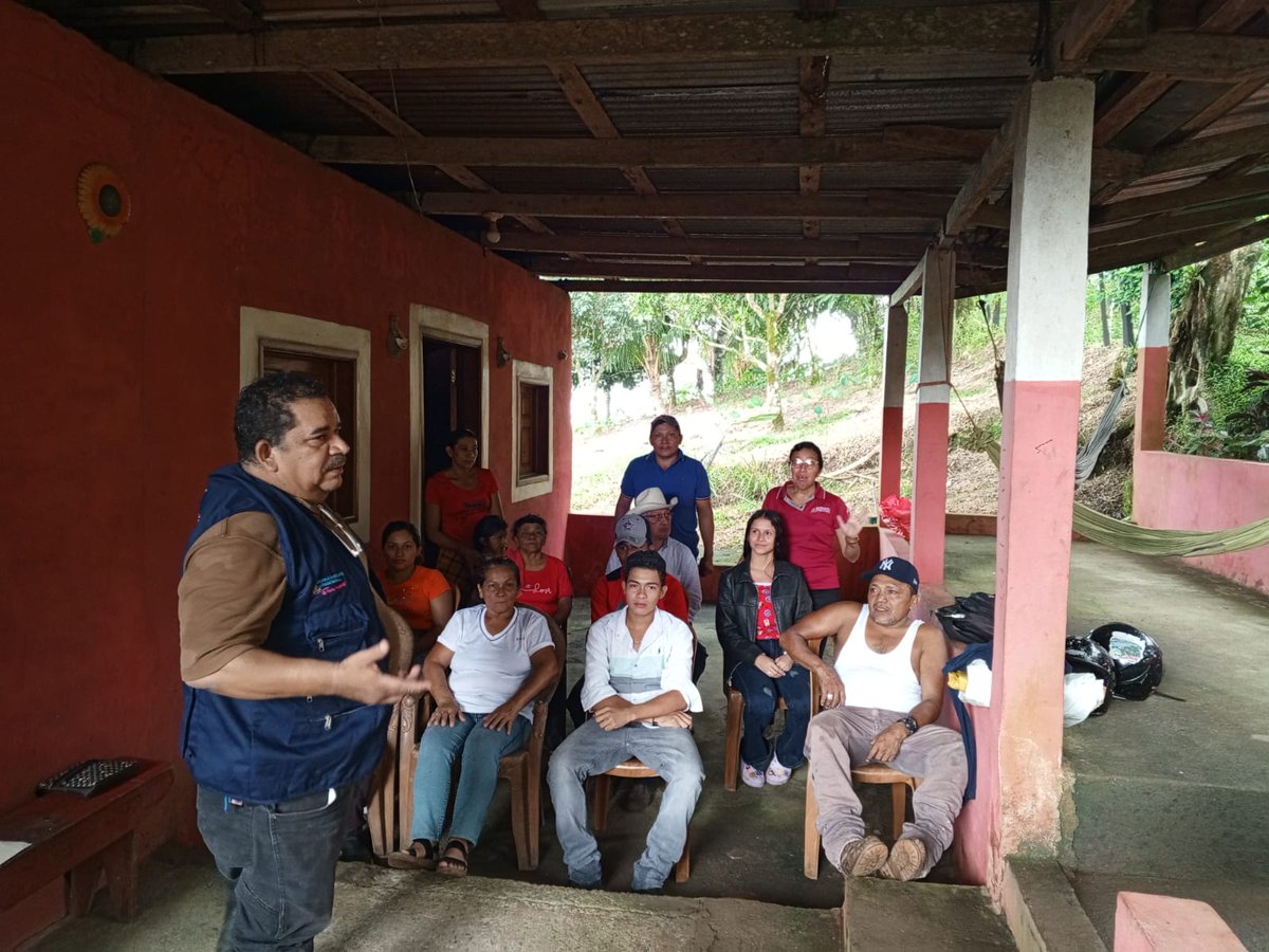 MarenaNicaragua's tweet photo. La delegación territorial del #MARENA en el municipio de La Libertad, Chontales, realizó encuentro sobre prácticas de restauración ambiental con protagonistas de la comunidad Cerro Margarita.
#GEF5
#AmorAlaMadreTierra
#Biodiversidad https://t.co/cbXQjb8U4g