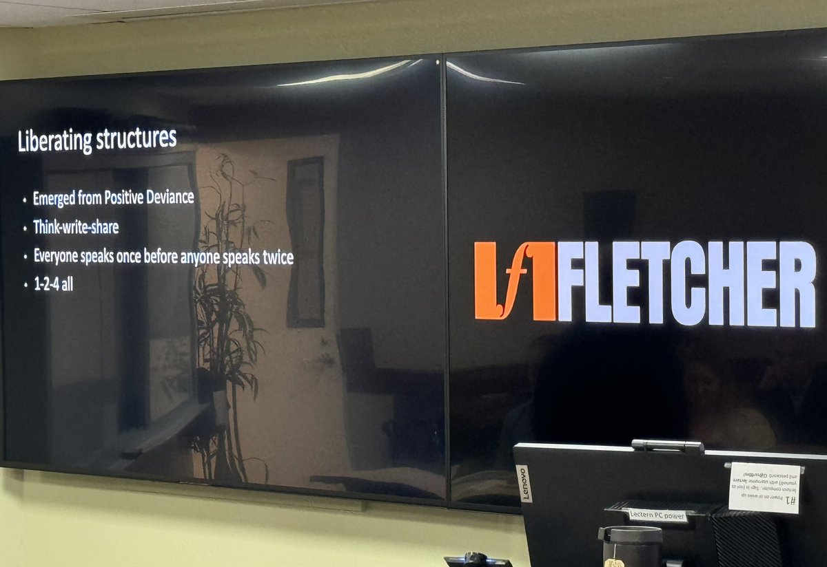 rockfordw's tweet photo. #FletcherISSP #RedTeam exercise started on this post-Halloween Friday morning at @FletcherSchool at @TuftsUniversity — a 1.5-day skill-building event supported by #FlecherProfs Richard Shultz, Abi Linnington, David Logan &amp; me, as well as our ISSP Military Fellows ⚓️🌏🌍🌎⚓️ https://t.co/Mdg93r3uNQ