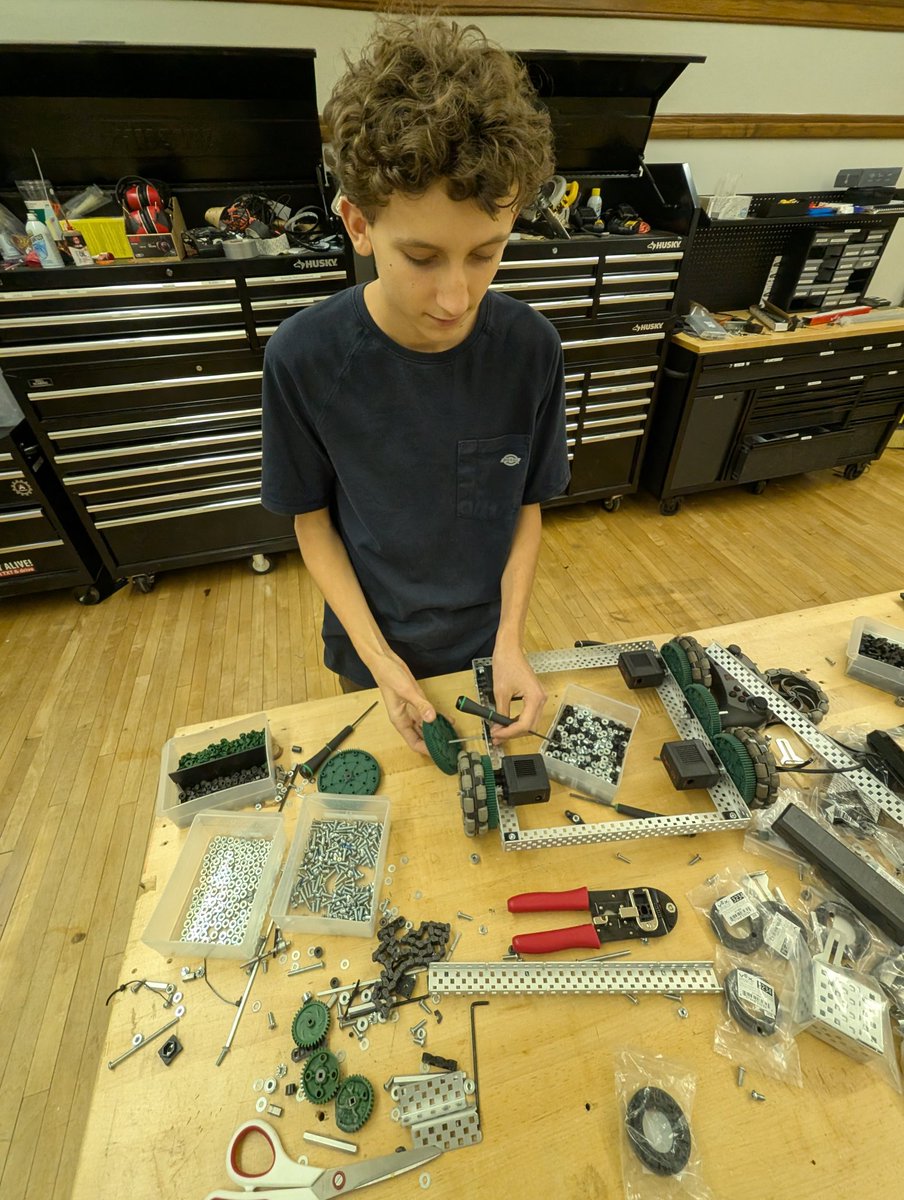 RRHS Robotics tweet media