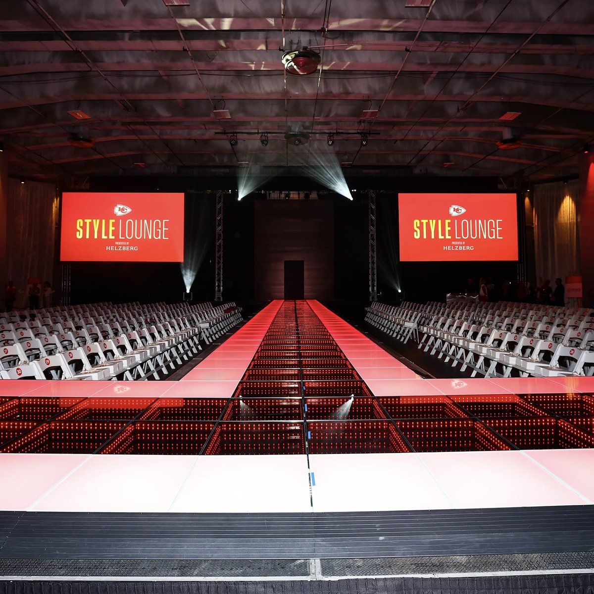 Mark Donovan tweet media