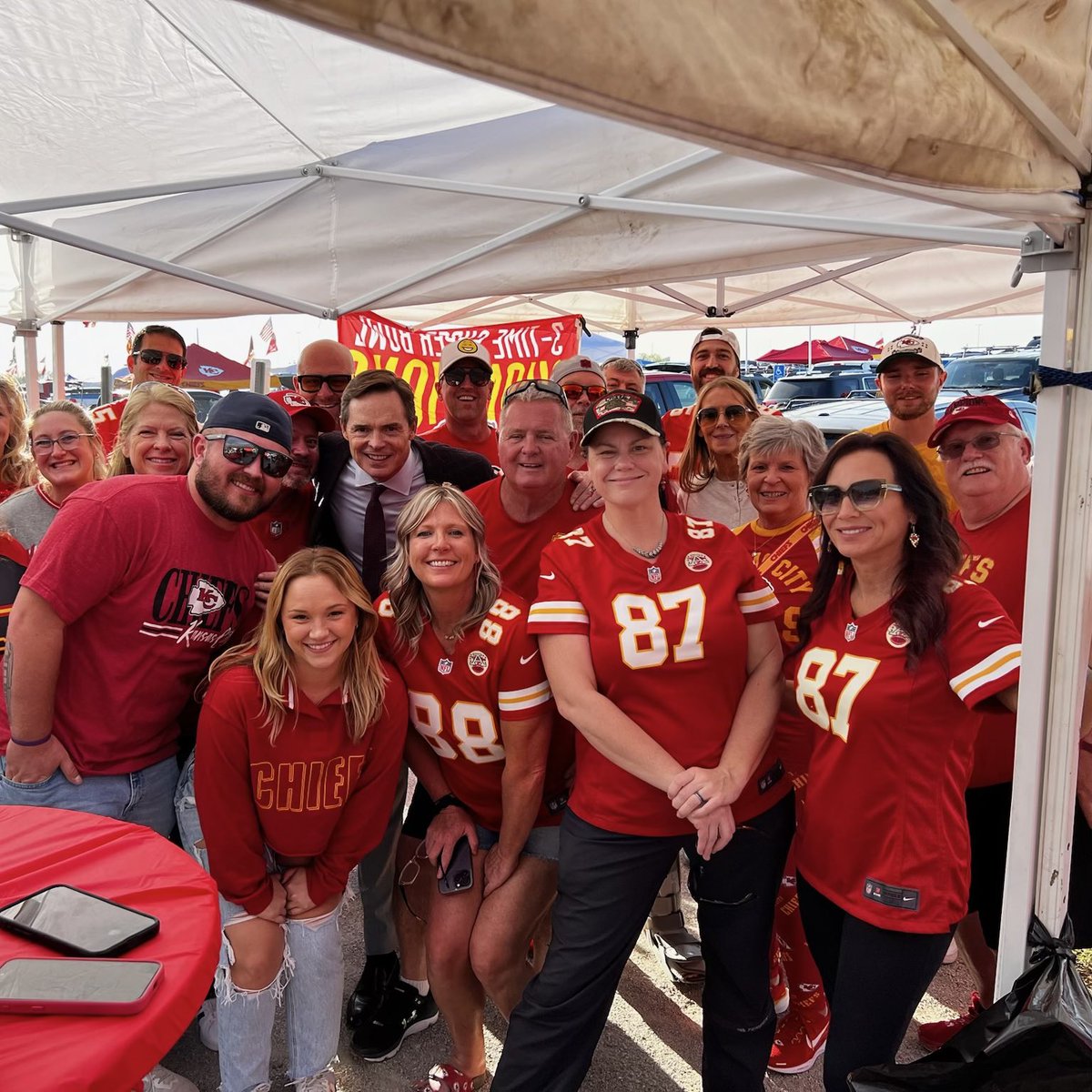 Mark Donovan tweet media