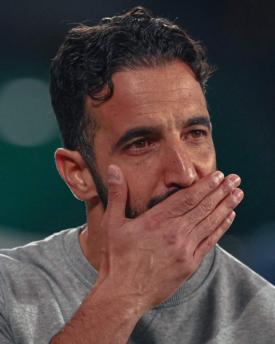 🚨📸 - An emotional Ruben Amorim shares a hug with former Man Utd player Luis Nani before their game this evening 🥹❤️